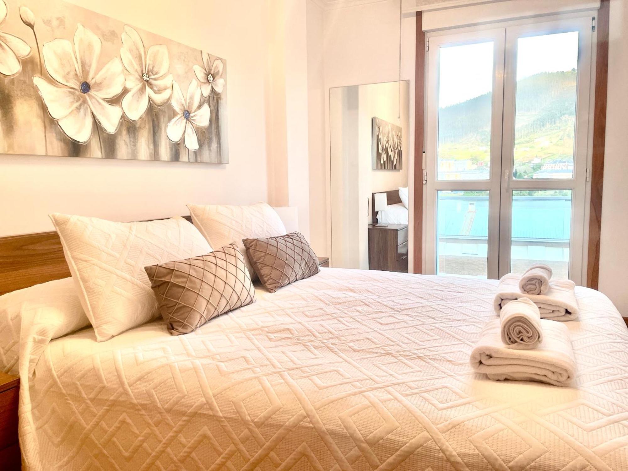 Apartamento Vistas Al Mar Viveiro Eksteriør bilde